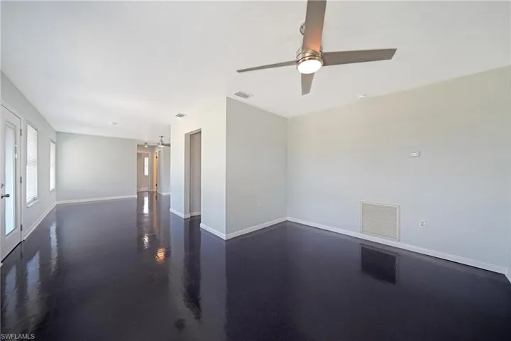 521  Sharon  CIR, Port Charlotte, FL 33952