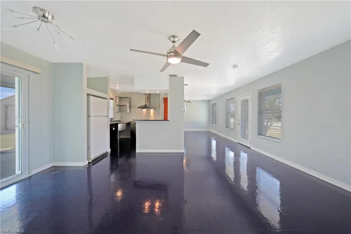521  Sharon  CIR, Port Charlotte, FL 33952
