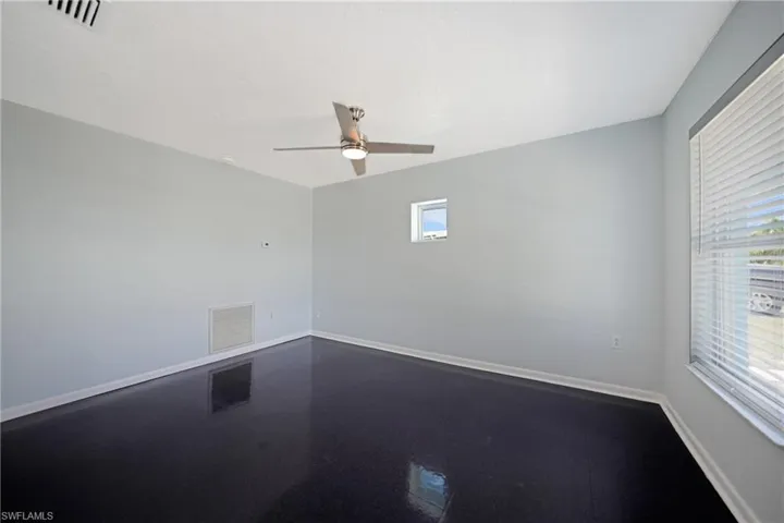 521  Sharon  CIR, Port Charlotte, FL 33952