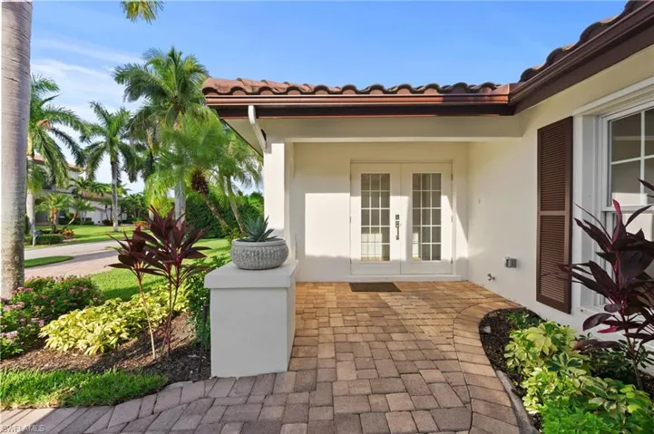 2105 Sheepshead Dr, Naples, Florida 34102