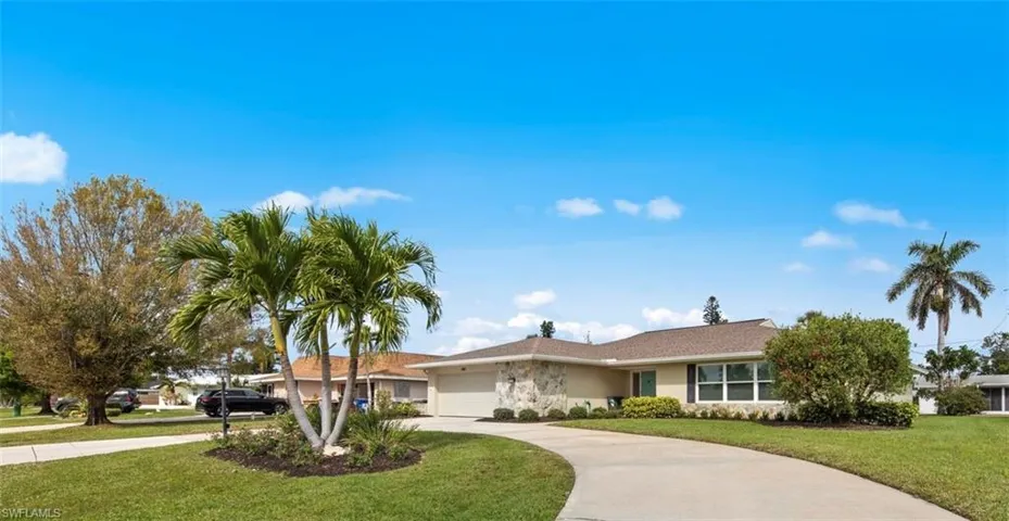 1451  Tanglewood  PKWY, Fort Myers, FL 33919
