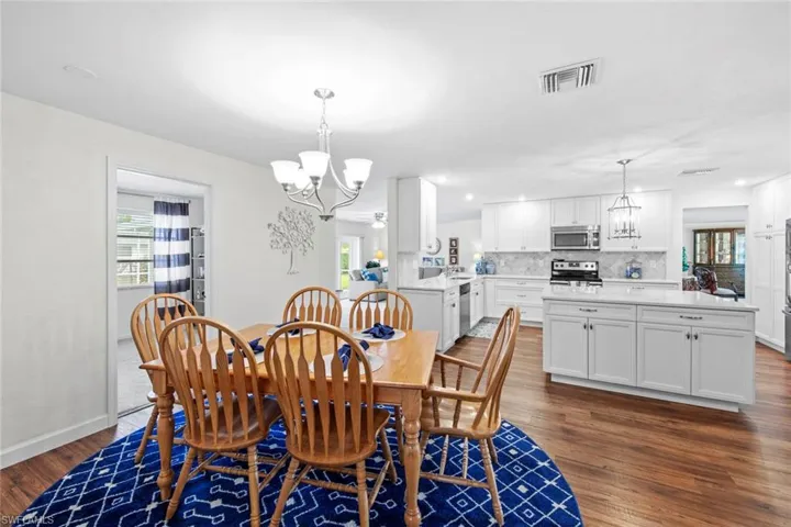 1451  Tanglewood  PKWY, Fort Myers, FL 33919