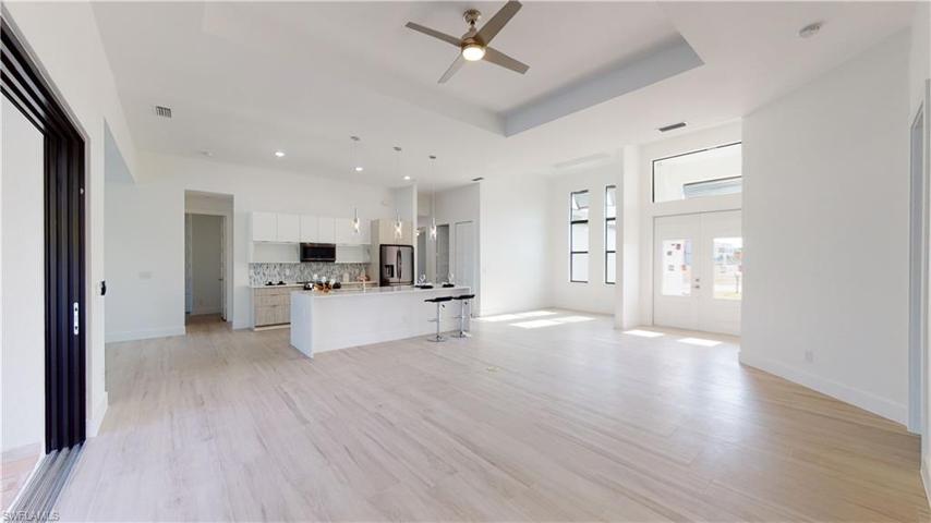 4020 NW 22nd  TER, CAPE CORAL, FL 33993