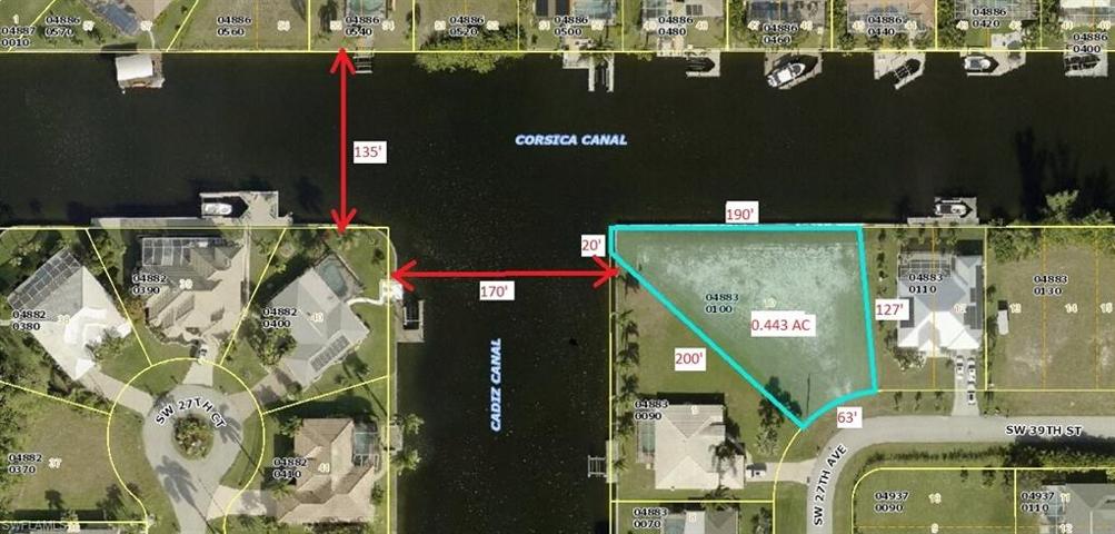 Dimensions for property and intersecting canals with access to the Gulf of Mexico