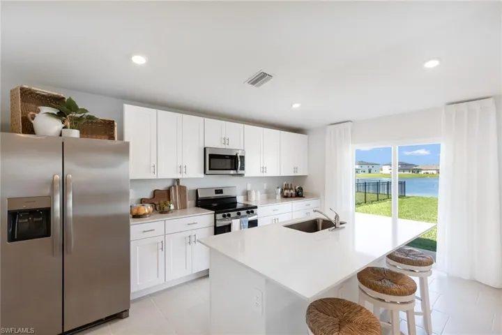 307 11th St, Cape Coral, Florida 33993