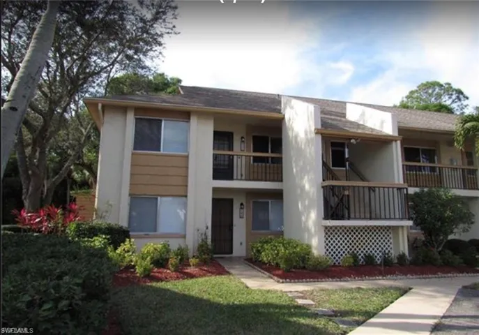 View of apartment building / complex