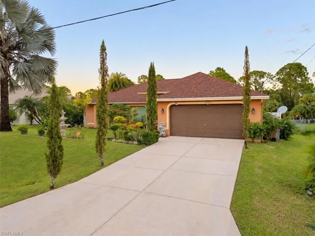 1063 Lilac St E, Lehigh Acres, Florida 33974