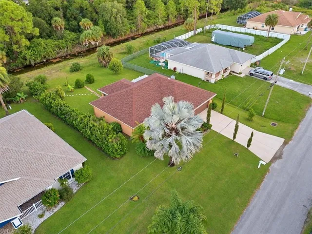 1063 Lilac St E, Lehigh Acres, Florida 33974