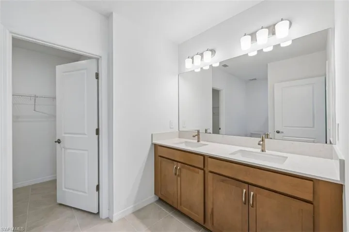 Owners Bath
