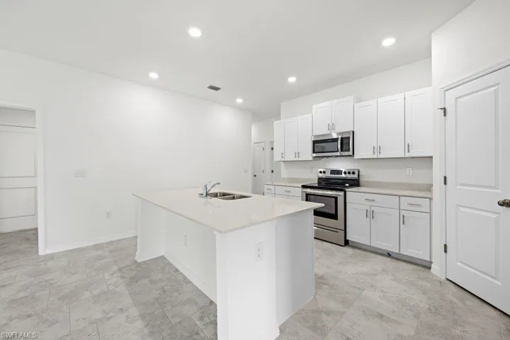 12271 Amber Waves Rd, Lehigh Acres Fl 33974