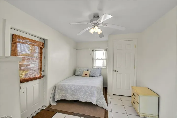 3rd Bedroom Queen bed.