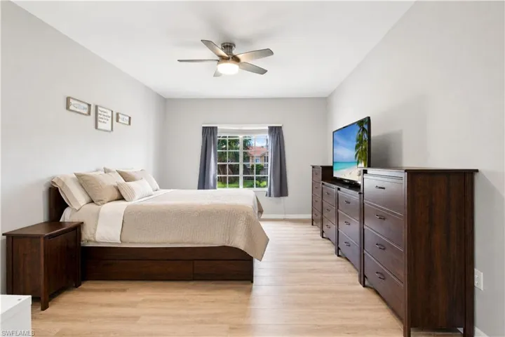 Bedding is virtually staged.