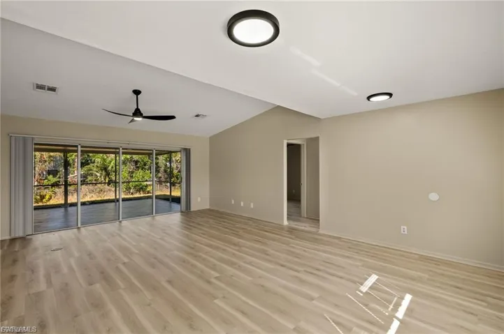 8093  Caloosa  RD, Fort Myers, FL 33967