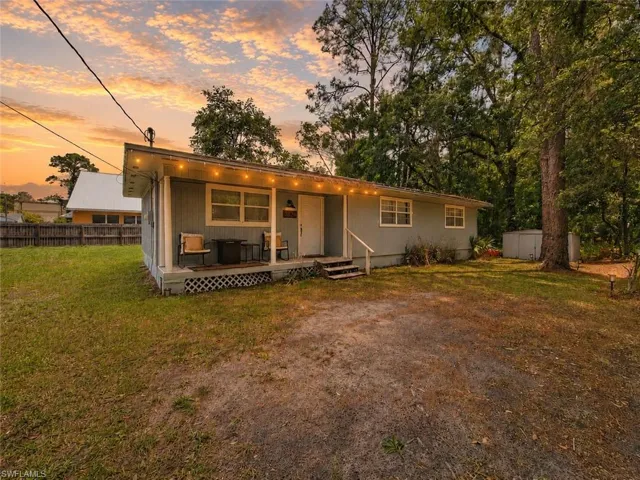 2524 Ne 5th Pl, Gainesville, Florida 32641