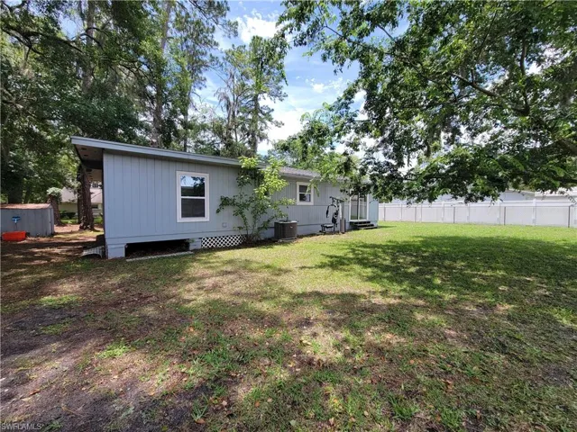 2524 Ne 5th Pl, Gainesville, Florida 32641