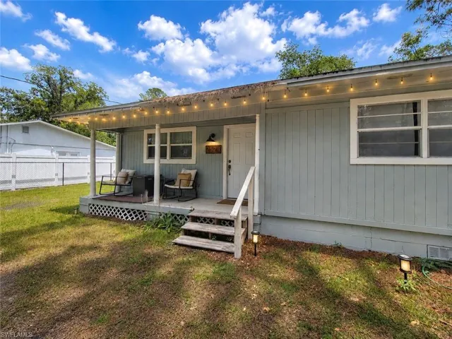 2524 Ne 5th Pl, Gainesville, Florida 32641