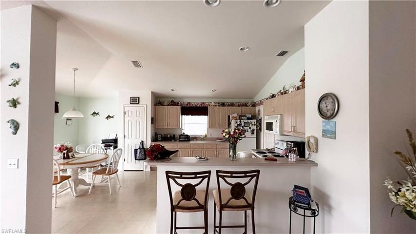 4624 Varsity Circle CIR, LEHIGH ACRES FL 33971