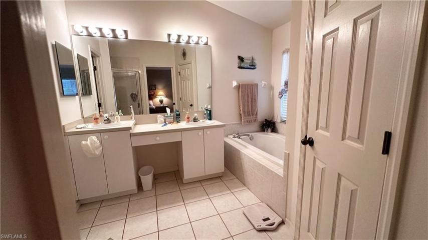 4624 Varsity Circle CIR, LEHIGH ACRES FL 33971