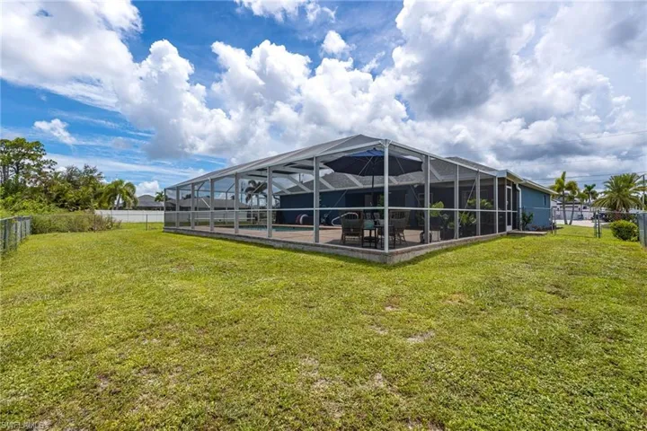 1103 Sw 18th Ave, Cape Coral, Florida 33991