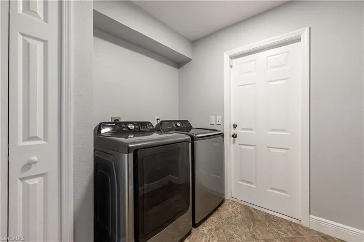 1103 Sw 18th Ave, Cape Coral, Florida 33991