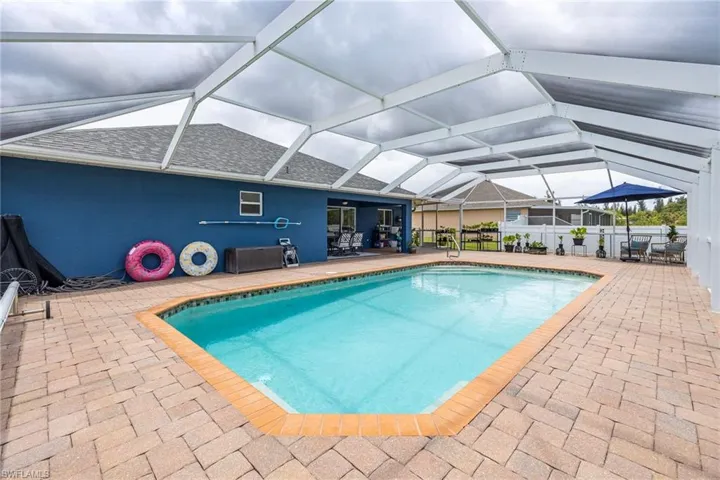 1103 Sw 18th Ave, Cape Coral, Florida 33991