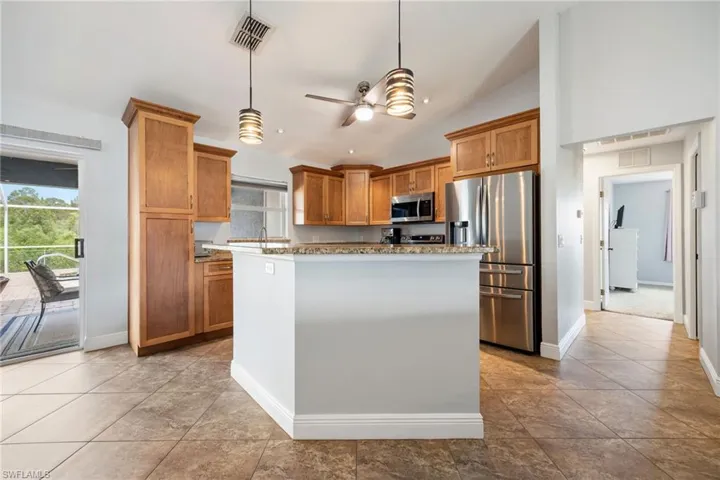 1103 Sw 18th Ave, Cape Coral, Florida 33991