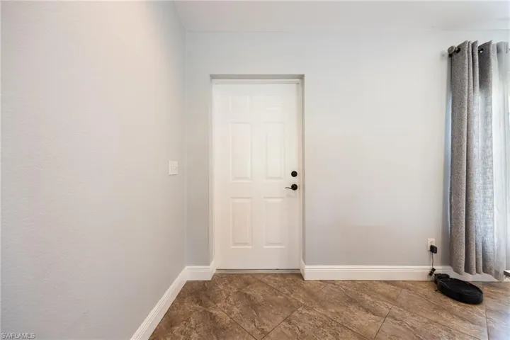 1103 Sw 18th Ave, Cape Coral, Florida 33991