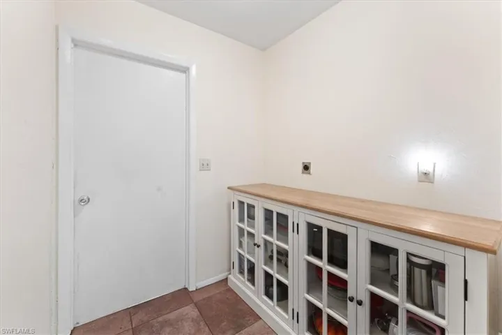 Laundry area with hookup for an electric dryer