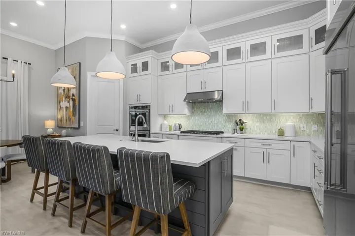 Chef's kitchen is great for entertaining.