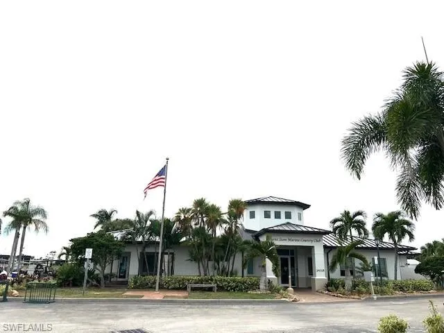 Golf Course Club House, Linkside Cafe & Pro-Shop
