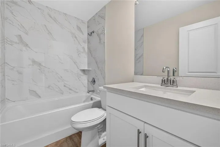 105 Nw 9th Ter, Cape Coral, Florida 33993