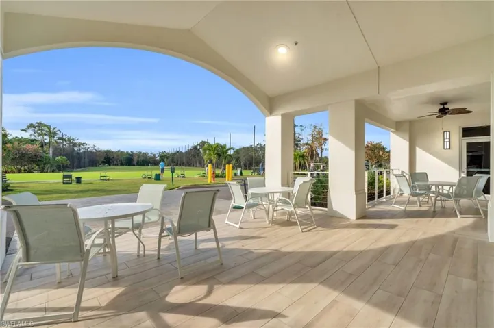 221  Fox Glen  DR, Naples, FL 34104