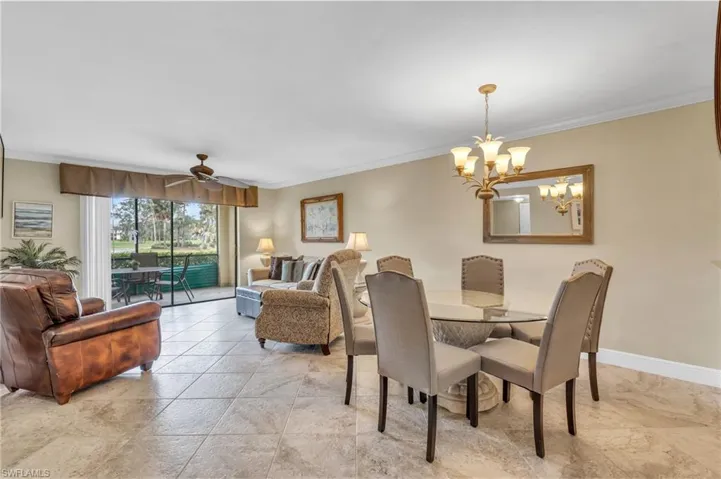 221  Fox Glen  DR, Naples, FL 34104