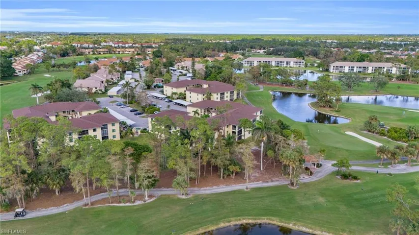 221  Fox Glen  DR, Naples, FL 34104