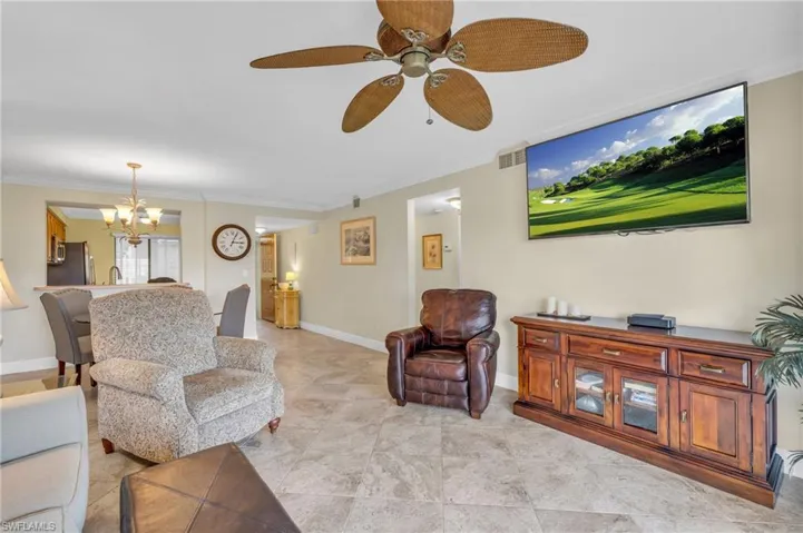 221  Fox Glen  DR, Naples, FL 34104