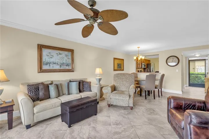 221  Fox Glen  DR, Naples, FL 34104