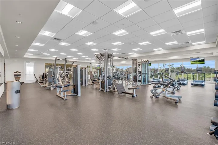 221  Fox Glen  DR, Naples, FL 34104