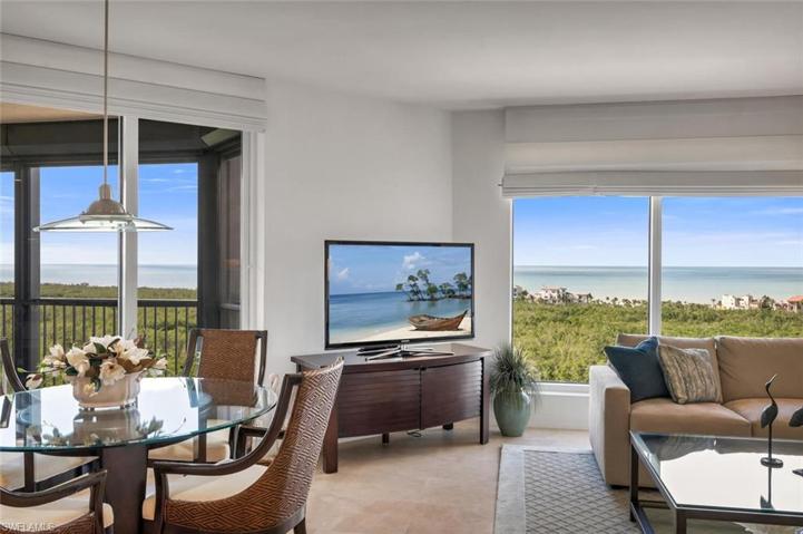 7575 Pelican Bay BLVD # 1401, NAPLES FL 34108