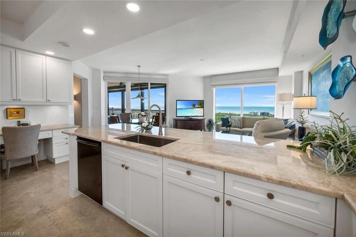 7575 Pelican Bay BLVD # 1401, NAPLES FL 34108