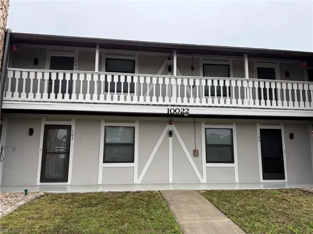 10022  Oxfordshire  LN, Fort Myers, FL 33908