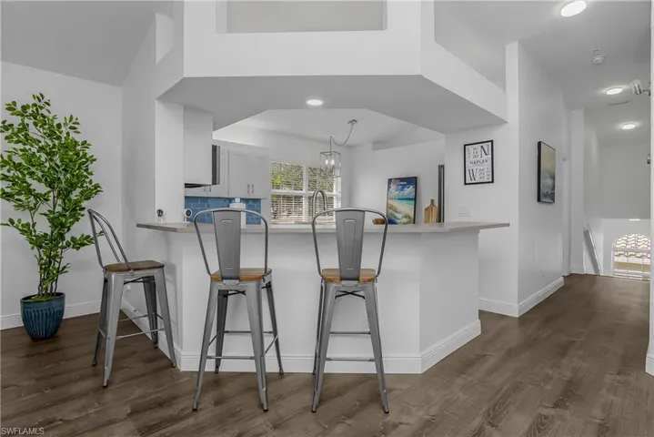 6910 Satinleaf Rd N 204, Naples, Florida 34109