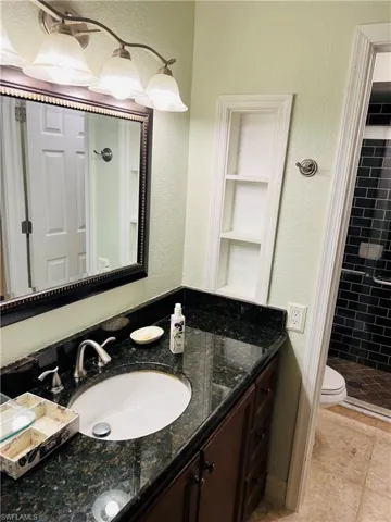 Downstairs En Suite Master Bathroom