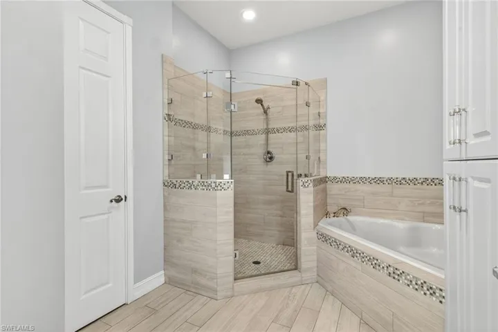 7231  Bergamo  WAY, Fort Myers, FL 33966