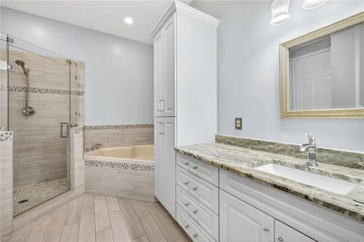 7231  Bergamo  WAY, Fort Myers, FL 33966