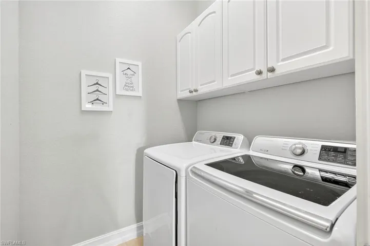 7231  Bergamo  WAY, Fort Myers, FL 33966