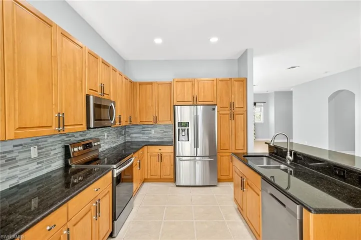7231  Bergamo  WAY, Fort Myers, FL 33966