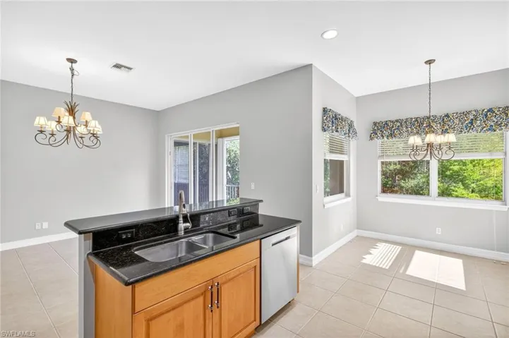 7231  Bergamo  WAY, Fort Myers, FL 33966