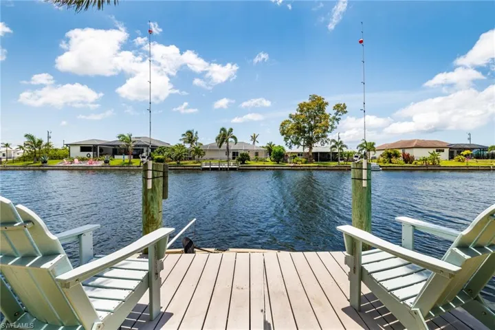 2912 Sw 1st Ter, Cape Coral, Florida 33991