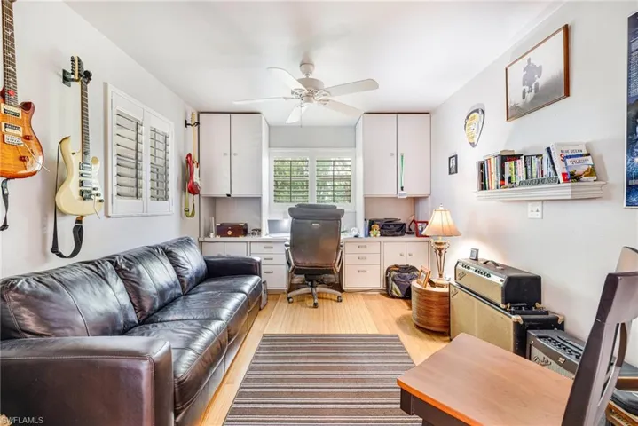 2912 Sw 1st Ter, Cape Coral, Florida 33991