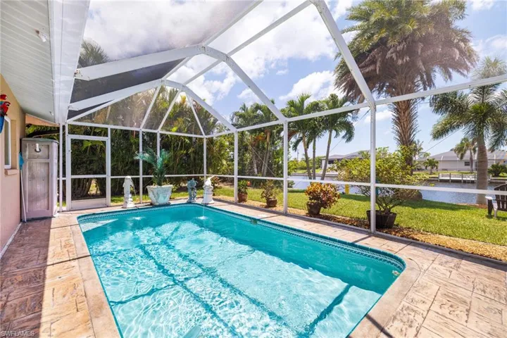 2912 Sw 1st Ter, Cape Coral, Florida 33991